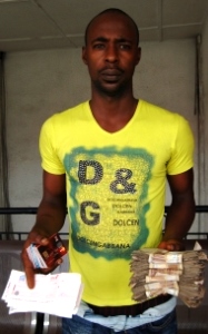  EFCC arrests man with 30 ATM cards and 8 signed cheques 