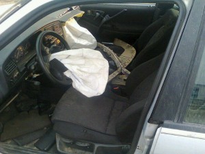 car crash airbags photo 2