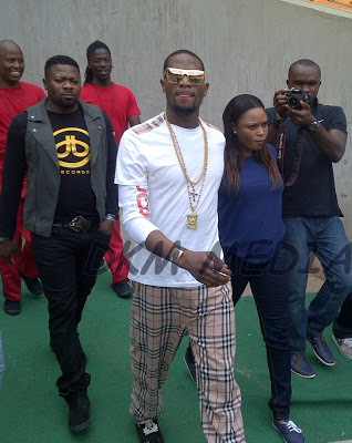 D'banj with Super Eagles players after the AFCON win 